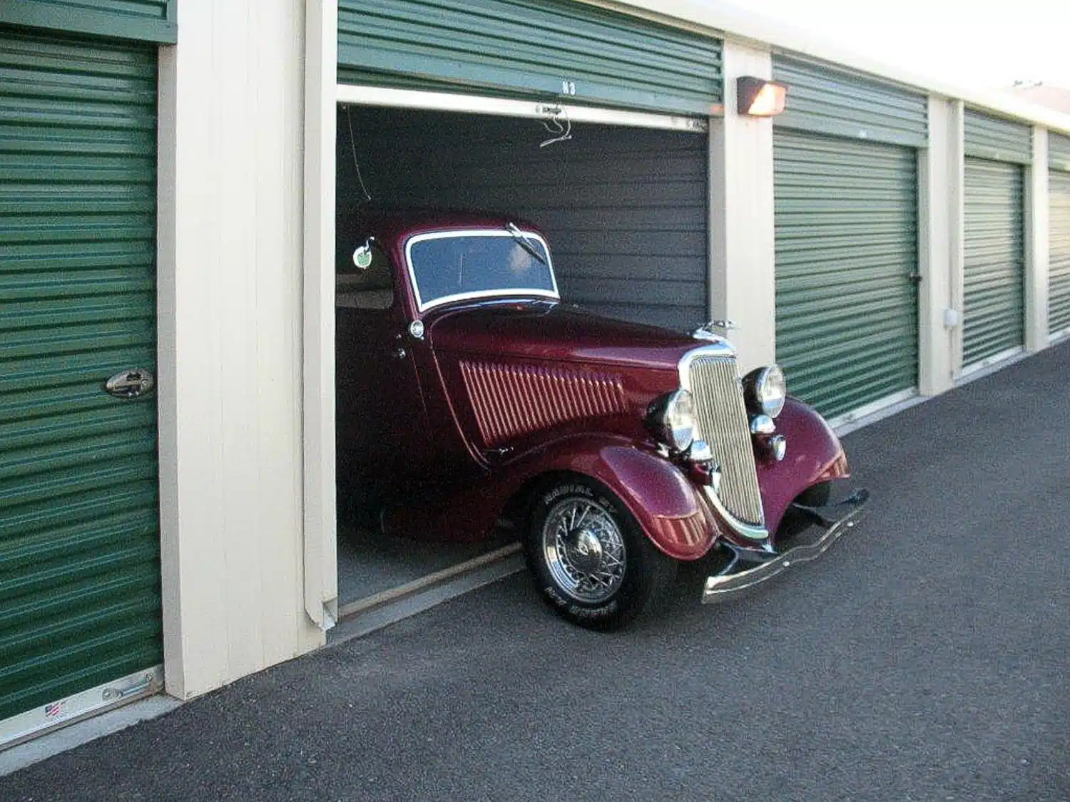 classic car in storage Classic Car Storage Units for Vehicles
